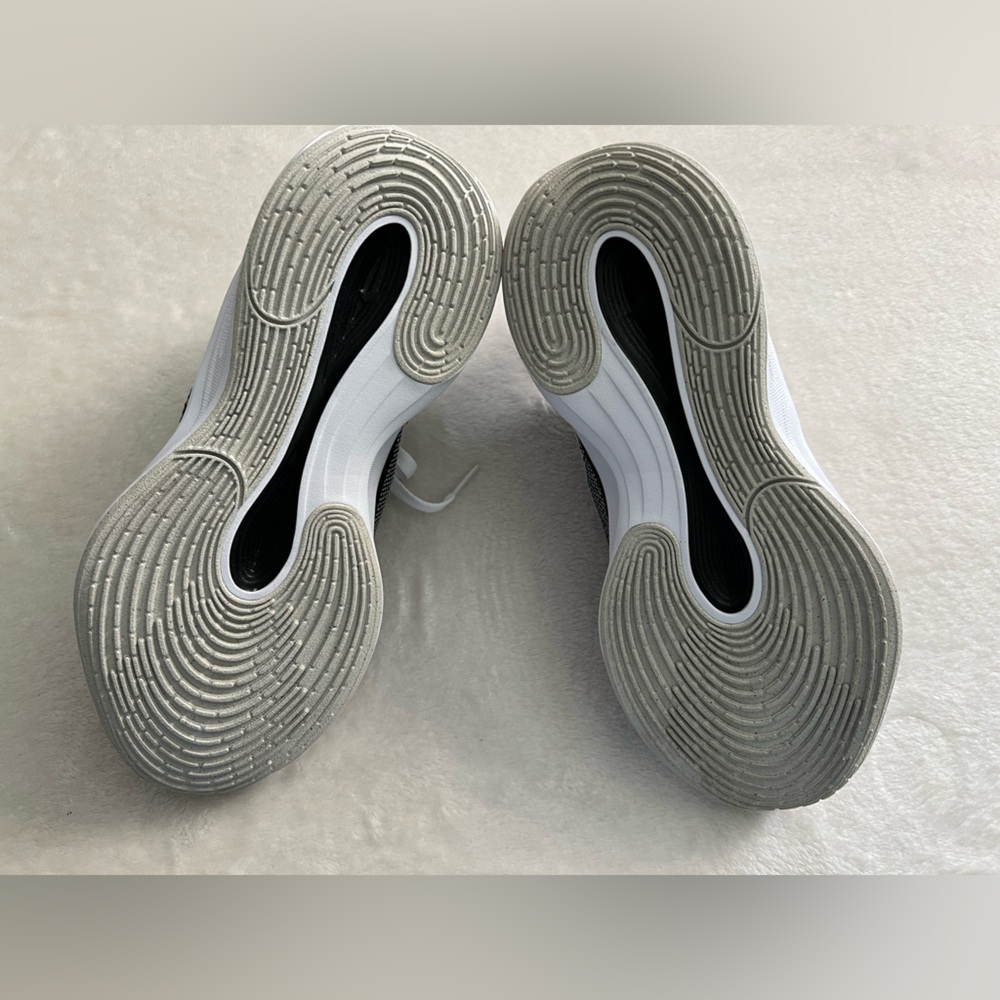 Nike G.T. Hustle Academy Mens Basketball Trainers White Light Bone Black, Size 7 - Picture 6 of 7